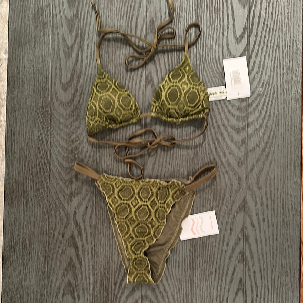 Dippin Daisies  Bikini Set - New 🌴🌴🌴🌴